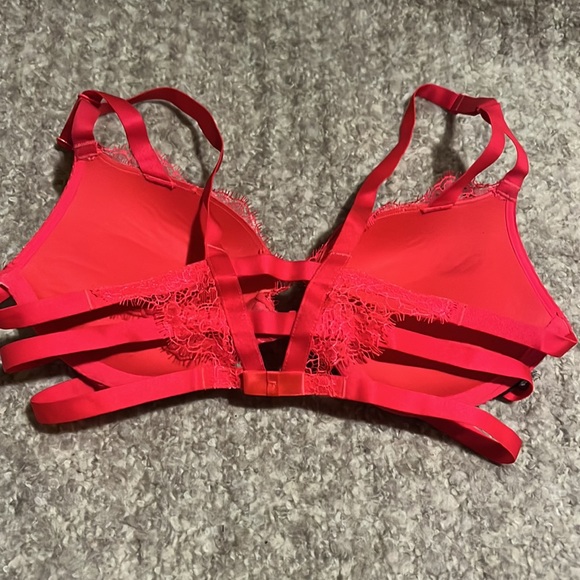 Victorias Secret - Picture 2 of 2